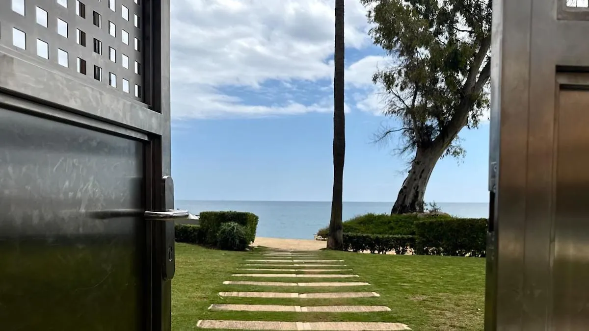 Exclusive 2 Bedroom Apartment Εστεπόνα Ισπανία
